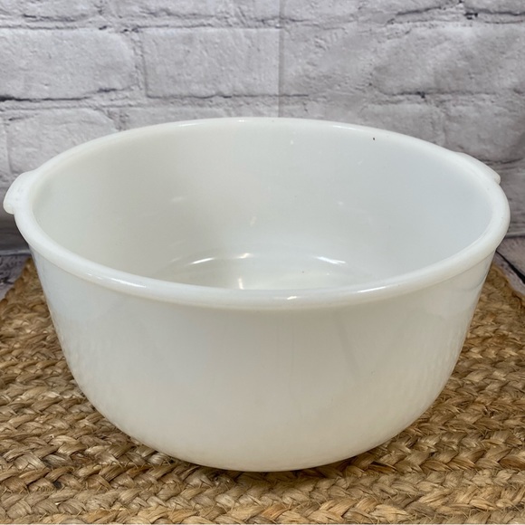 Sunbeam Kitchen Glasbake Made For Sunbeam Vintage White Glass Large